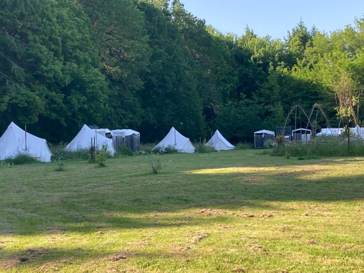 Au Pre Fleuri Eco Glamping Hotel Le Lindois ภายนอก รูปภาพ